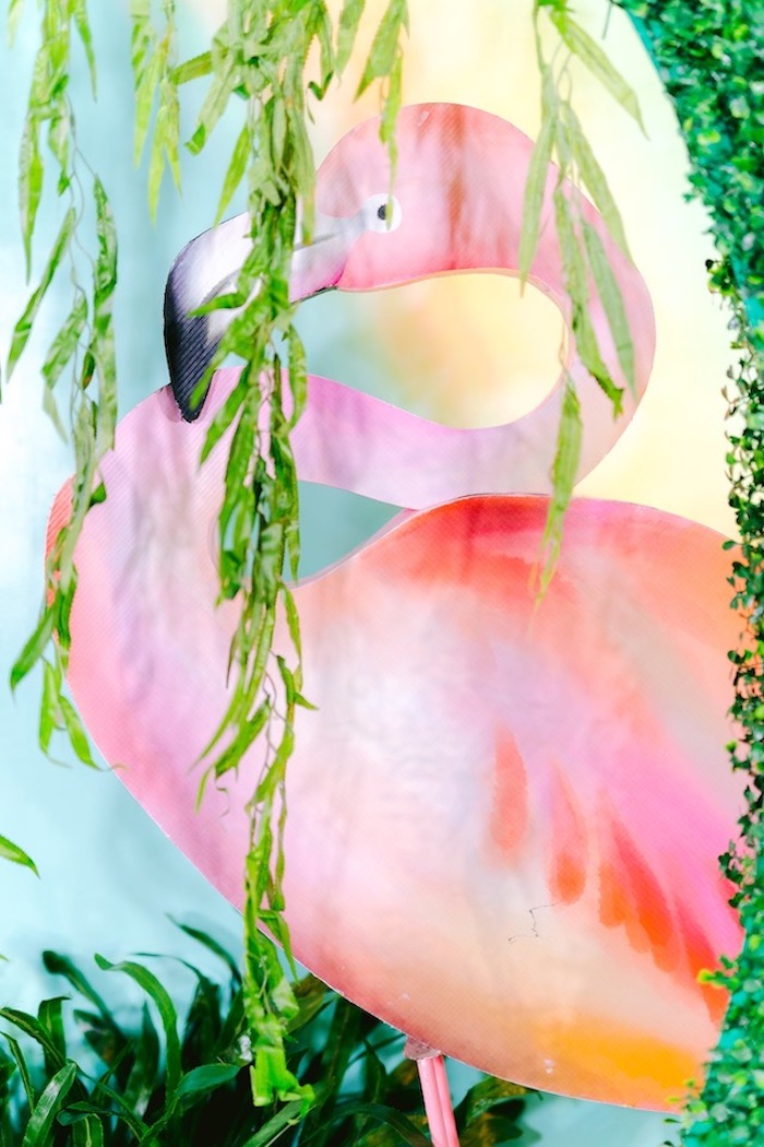 Фотозона на годик девочке Фламинго