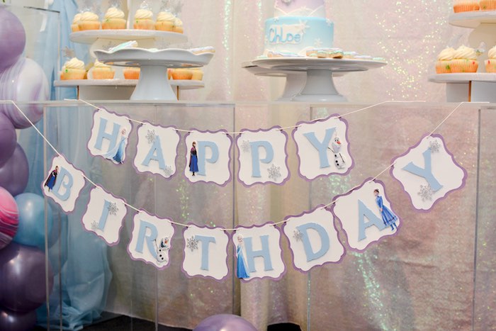 Фотозона Frozen на день рождения девочке