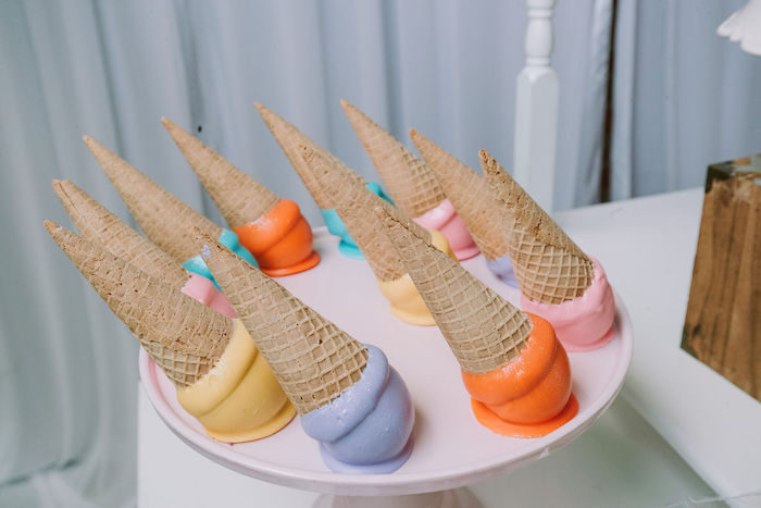 Фотозона Радуга 🌈 с мороженым 🍧