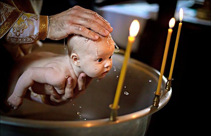 Оплатить крещение следует крестному отцу. Фото с сайта сергиевский-приход.рф 
