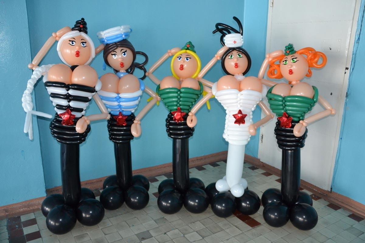 Сложные фигуры из шаров. Фото с сайта mediasubs.ru 